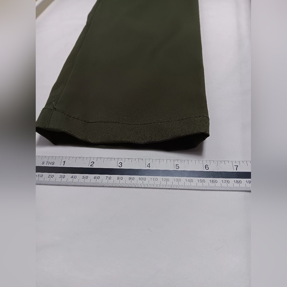 Theory Ladies Zain straight leg pants. Size 10 - Picture 4 of 7